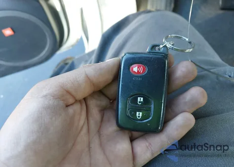 2010 Toyota Rav4 Limited V6 from USA, damaged, VIN JTMDK4DV1A5088991